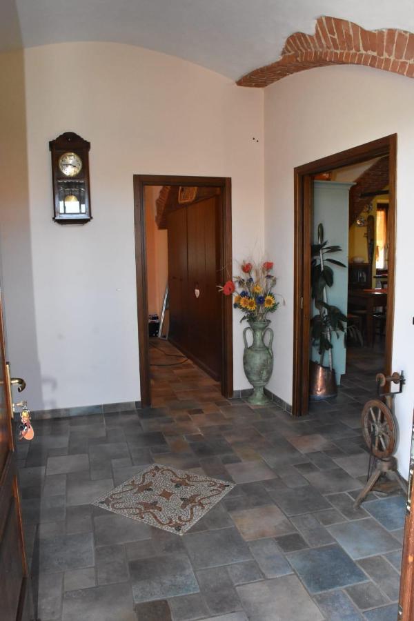 La Casa Di Enzo Acomodação com café da manhã Lequio Tanaro Exterior foto