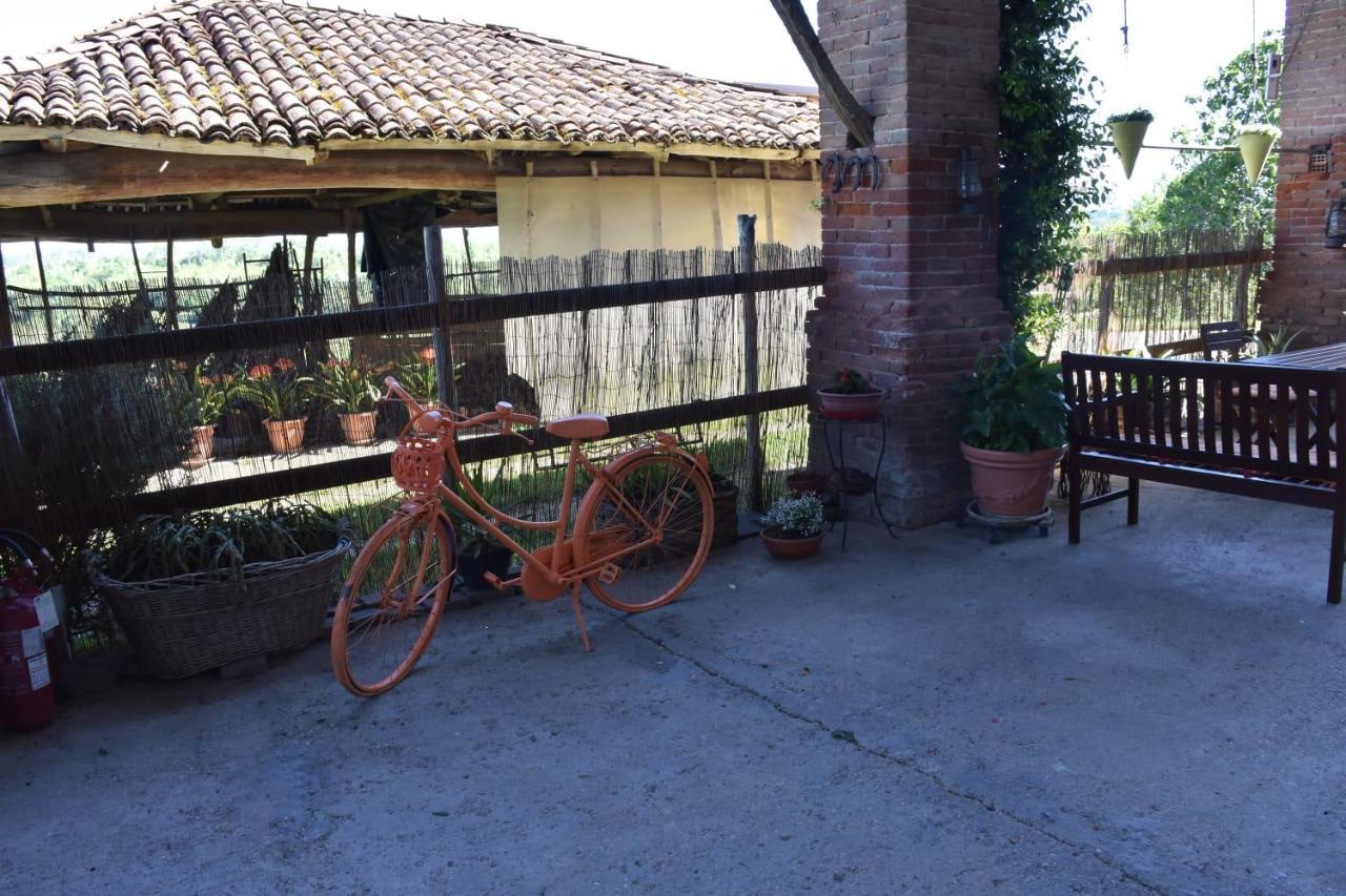 La Casa Di Enzo Acomodação com café da manhã Lequio Tanaro Exterior foto